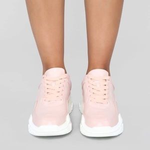 Levels Sneaker - Blush